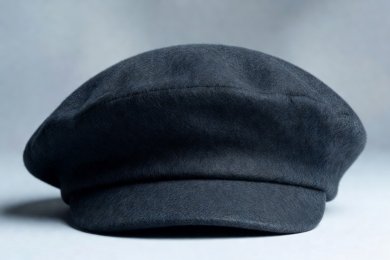 The Arctic Commando heavyweight 320g felted merino wool beret in deep charcoal slate